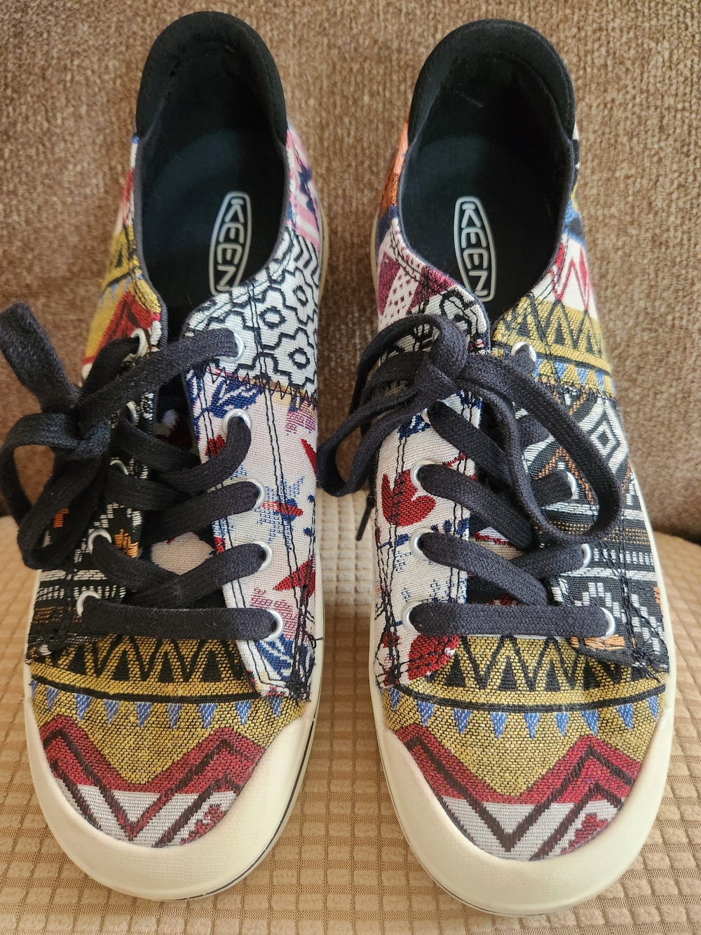 KEEN Multicolor Patterned Canvas Sneakers Size 9.5 - Picture 2 of 10